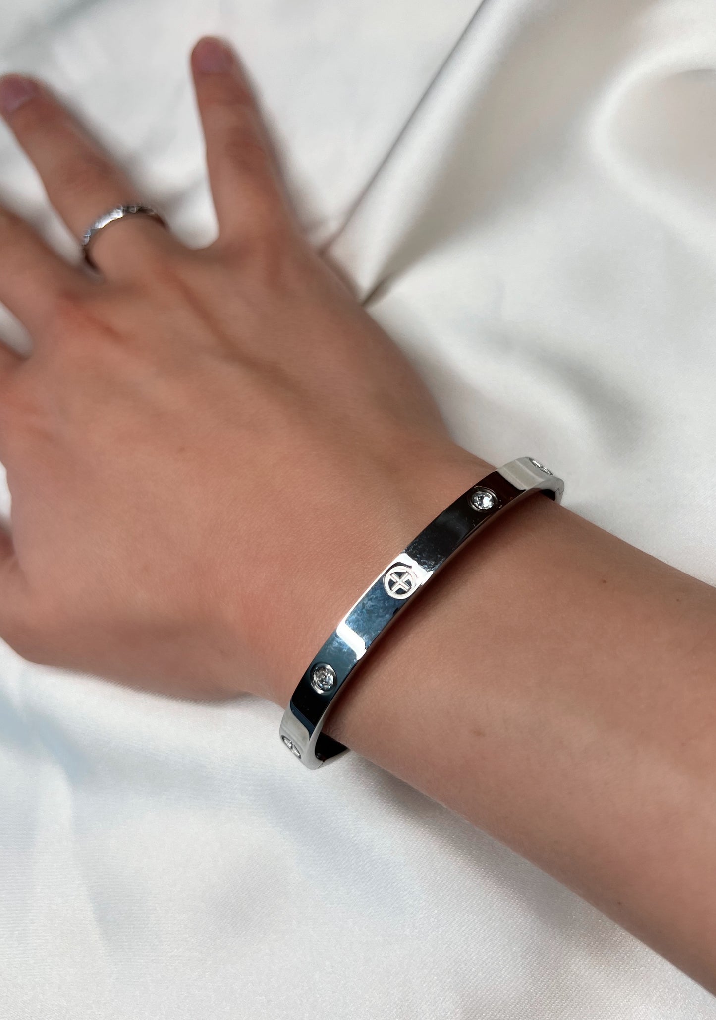 Timeless bangle zilver